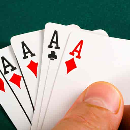 Main gagnante avec une quinte flush royale