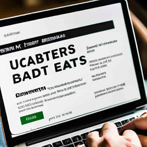 Une personne navigue sur le site web d'Uber Eats pour consulter les avis