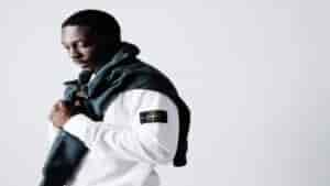 Comment taille le pull stone island ?