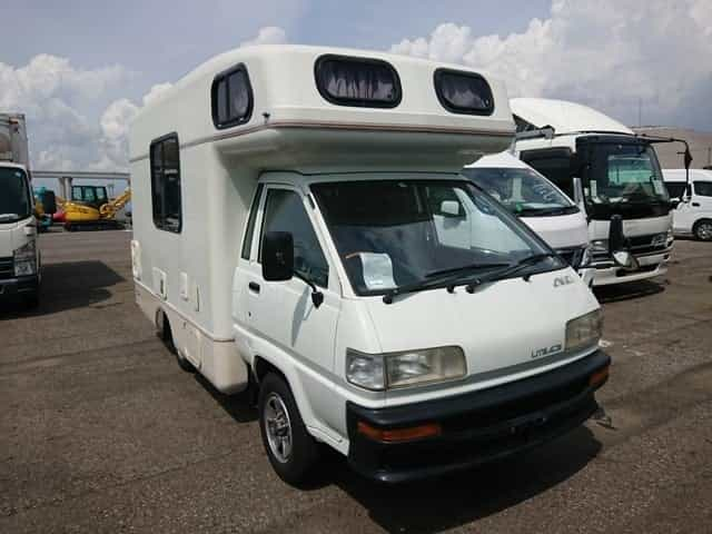 Hiace-Camper-from-Japan