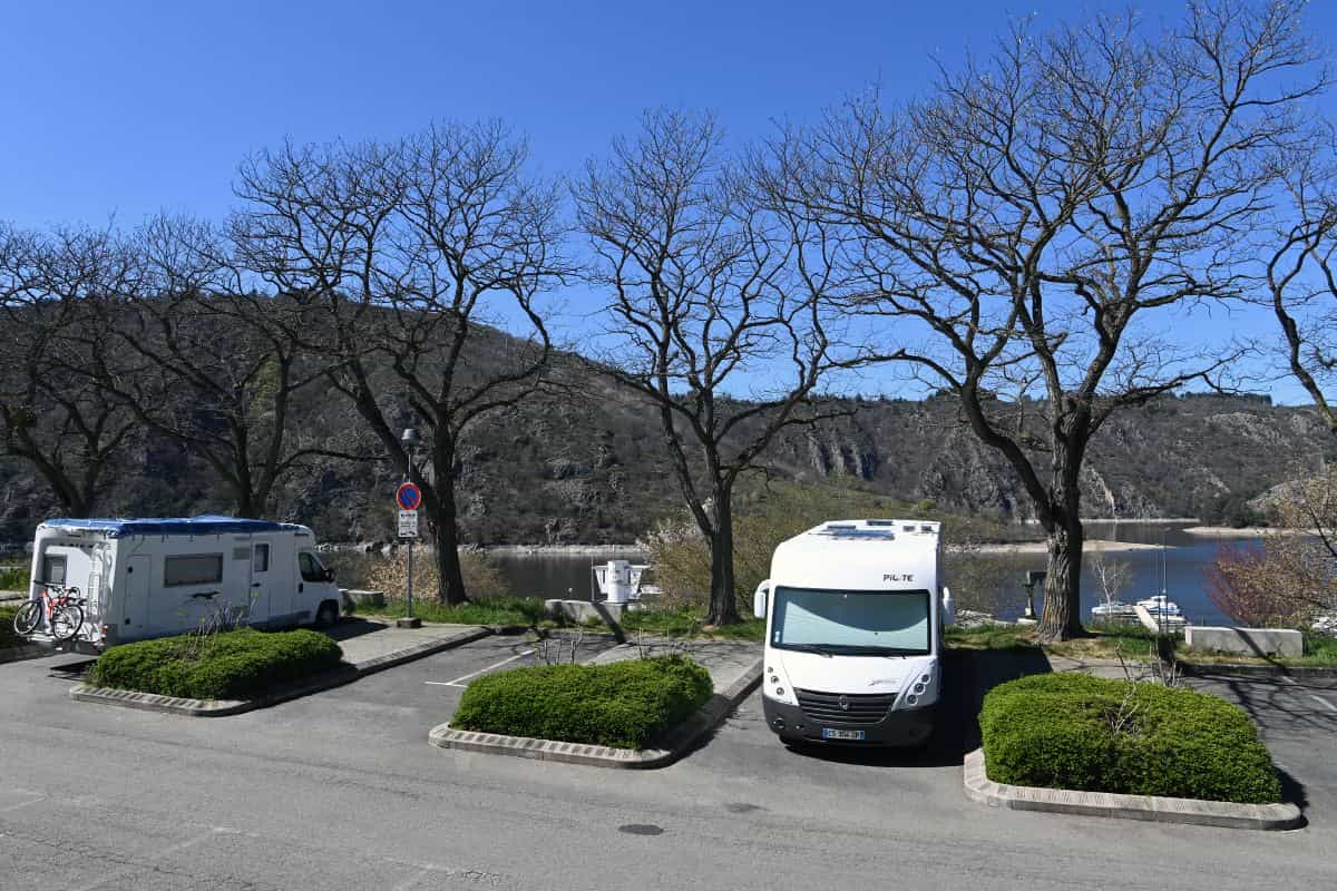 Les plus belles aires de camping-car de la région Auvergne - Rhône-Alpes