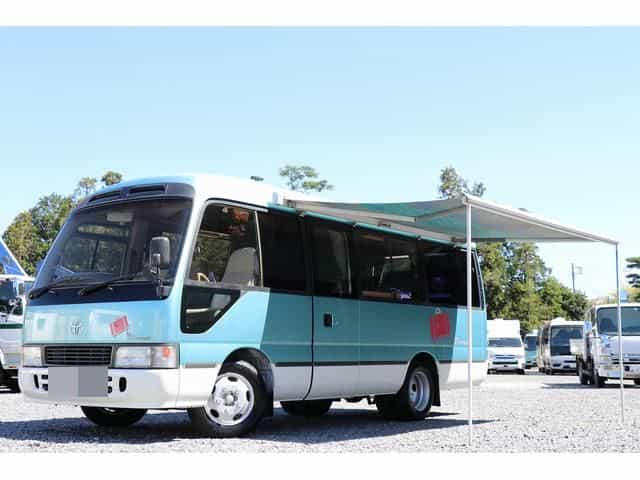 Toyota-Coaster-Bus-Camper-Conversion