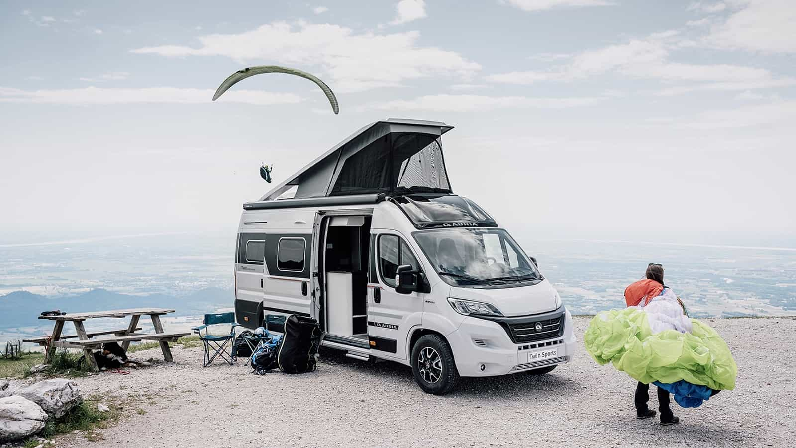 Adria twin Sport 640 SG vue extérieure