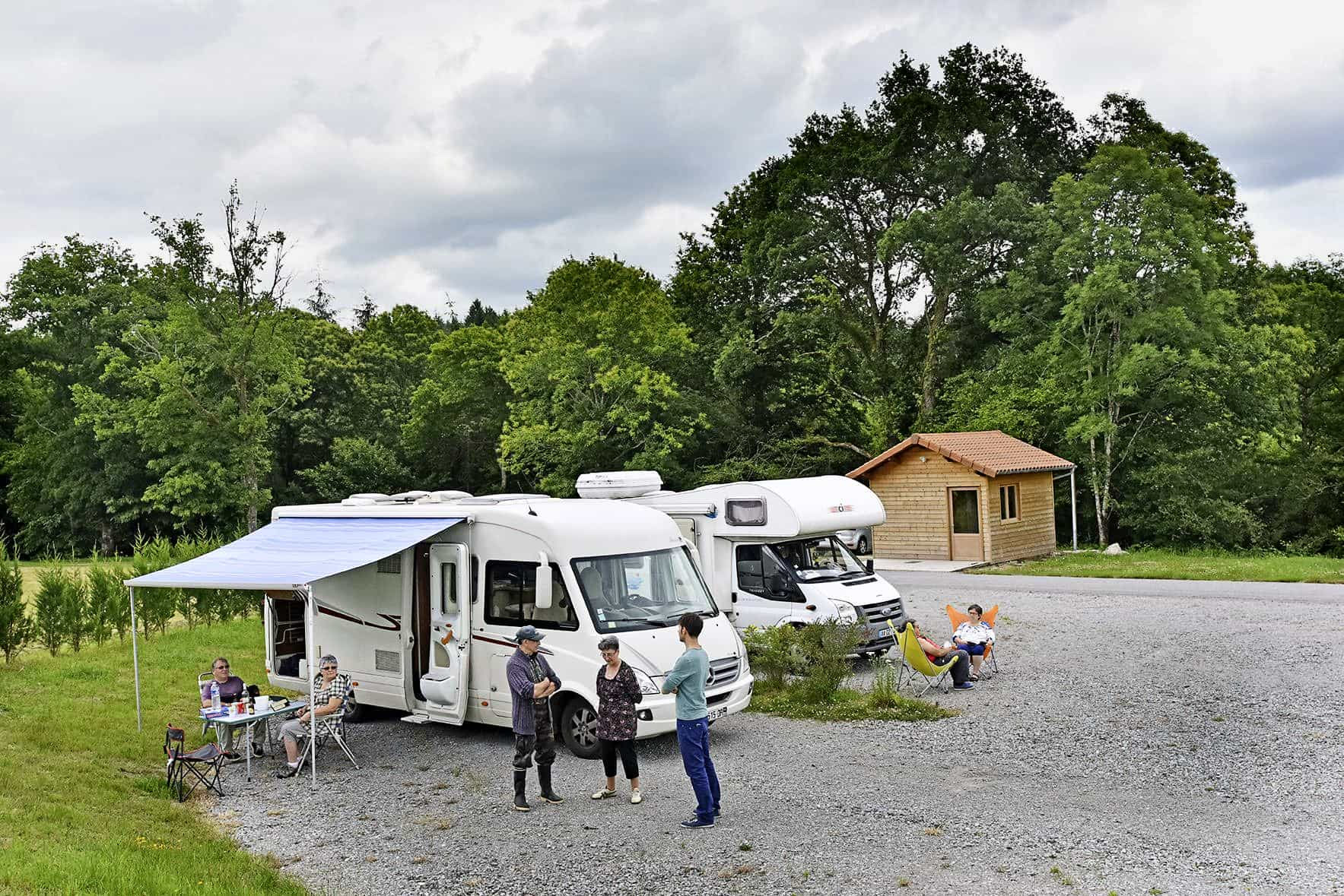 1200 aires de services pour camping-cars gratuites en France