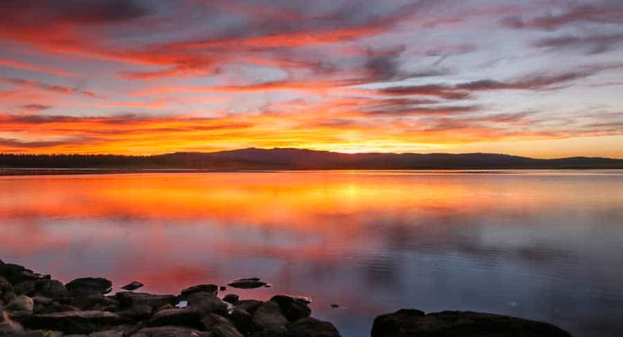 Ciel coloré au-dessus du Grand Lac pendant le coucher de soleil