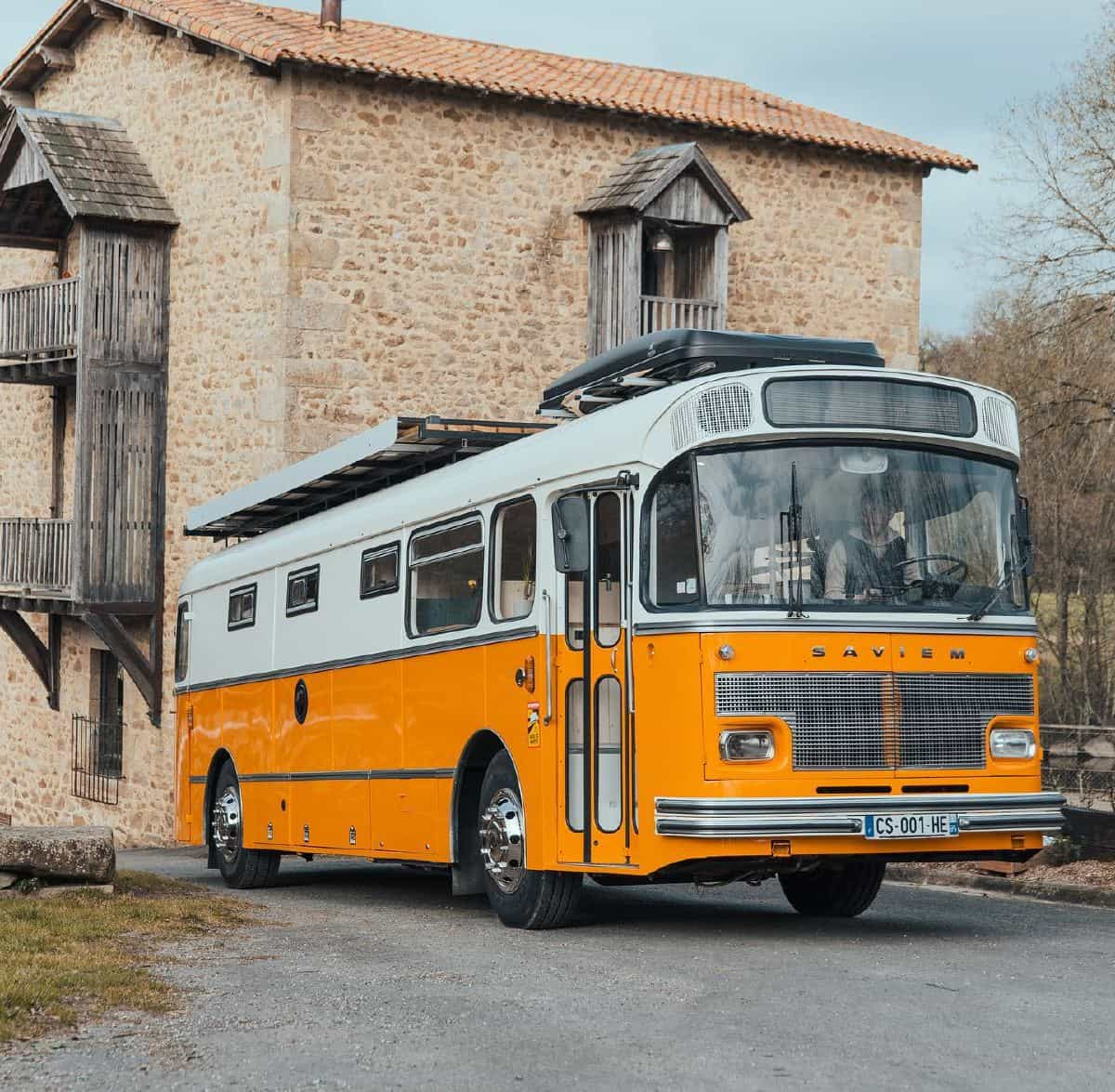 Bus aménagé