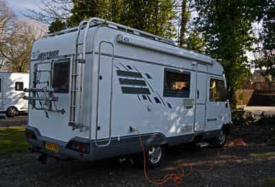 Hymer B564