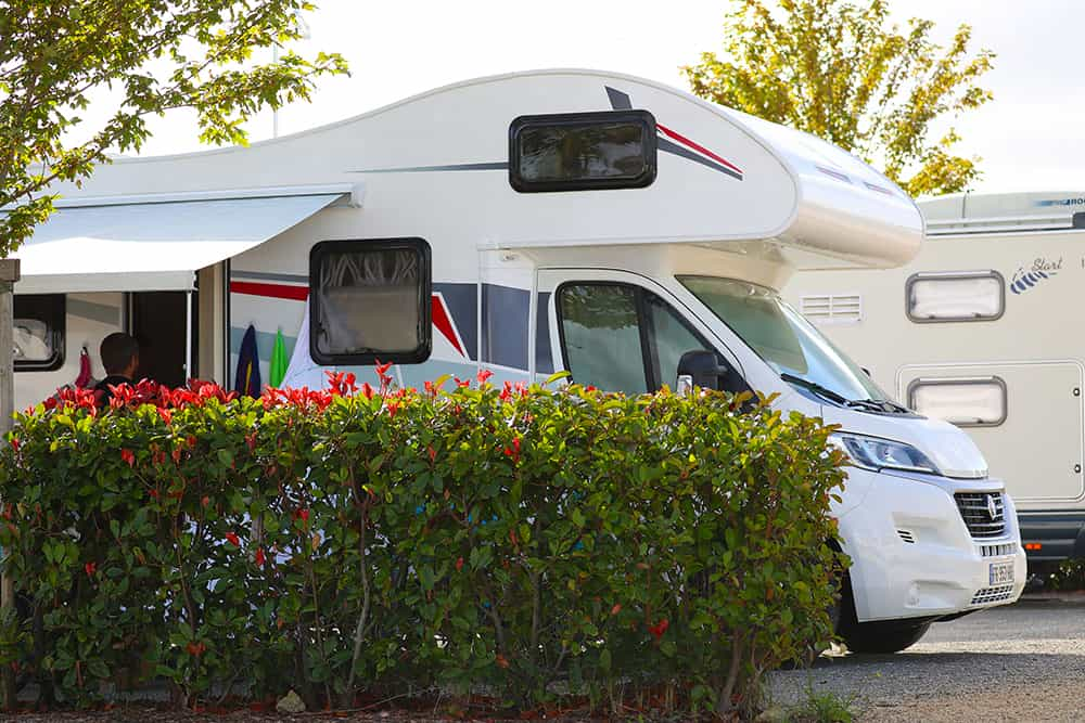 camping-car sur l'aire de camping-car