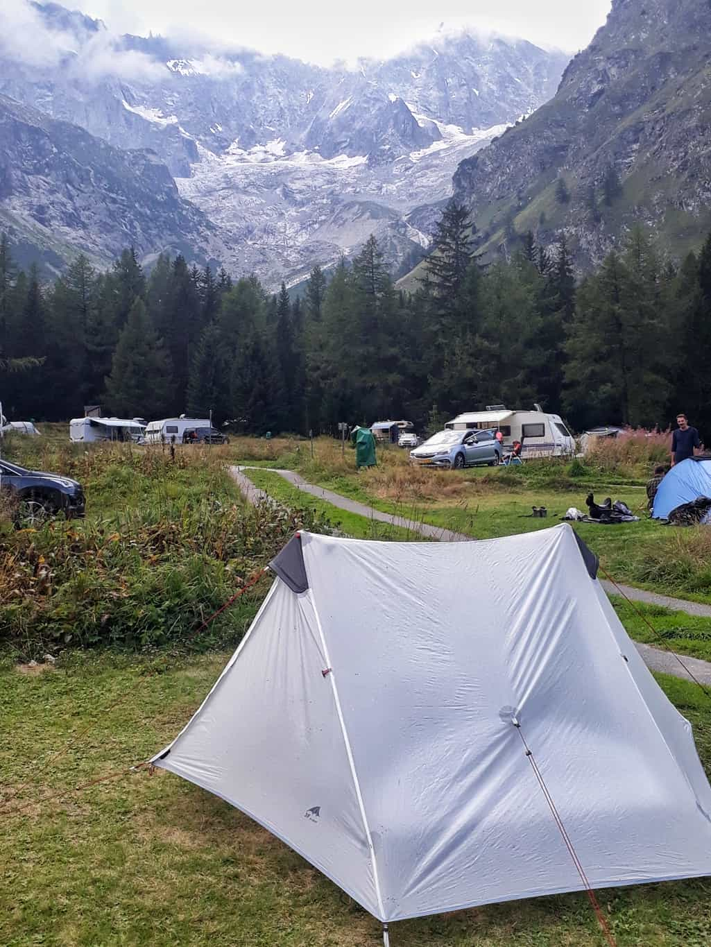 Camping sous le glacier