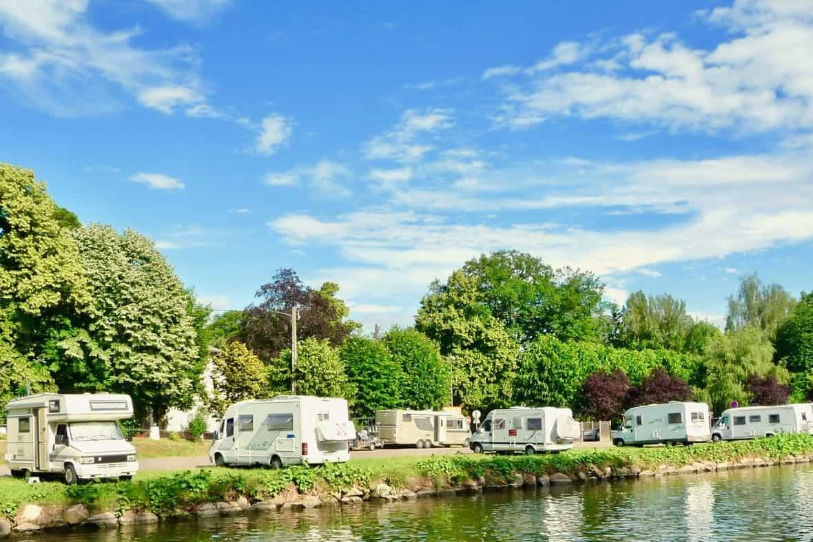 Attention : stationner ou camper en camping-car, la réglementation n’est pas la même !