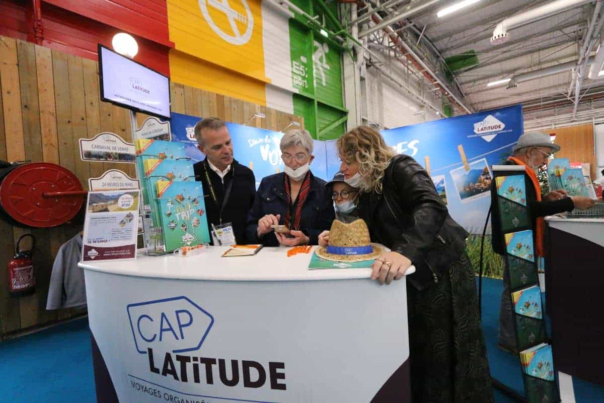 Le stand de Cap Latitude au salon des Véhicules de Loisirs