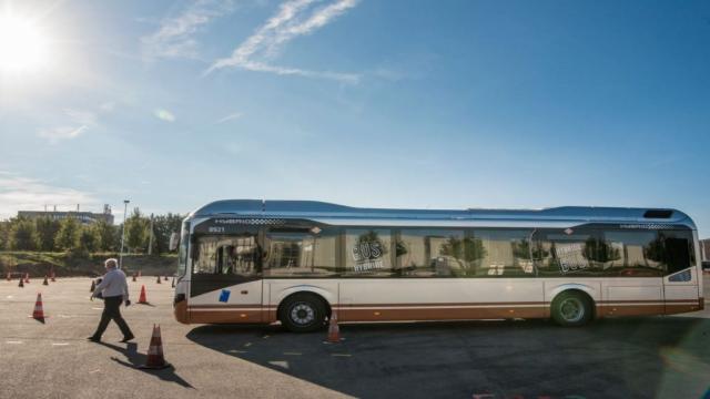 Quelle formation suivre pour devenir conducteur de tram ou chauffeur de bus à la STIB ? - Stibstories