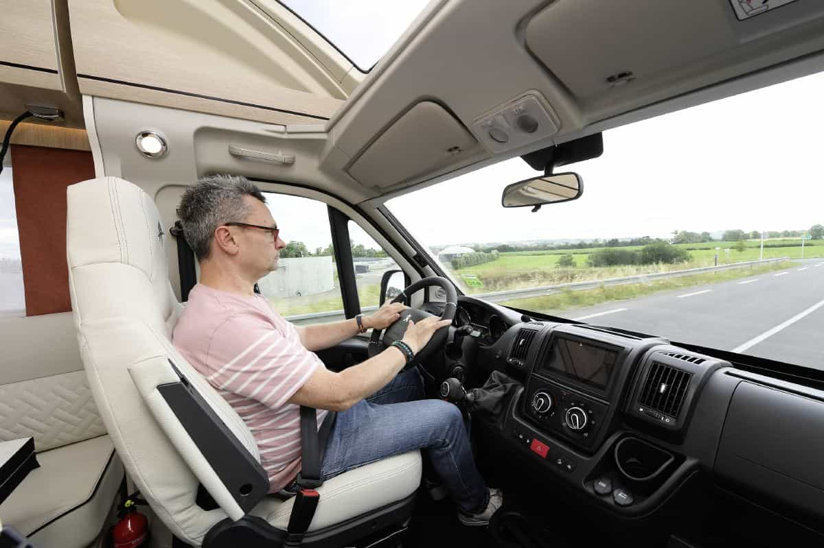 Conduite d’un camping-car : le porteur compte pour beaucoup.