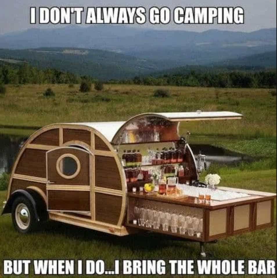 Meme de camping bar en camping-car