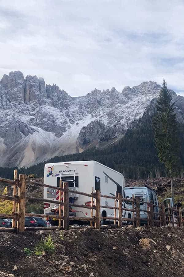 Vue sur la route des Grandes Dolomites