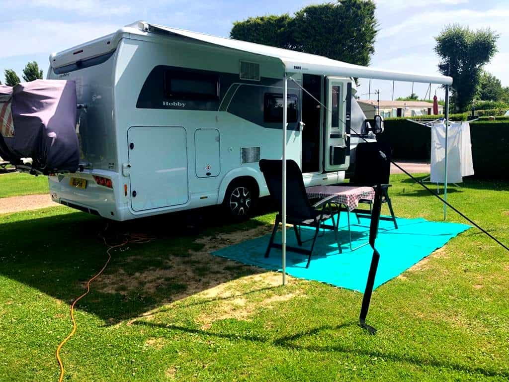 Notre camping-car au camping de Honfleur. Il faisait 35°C !