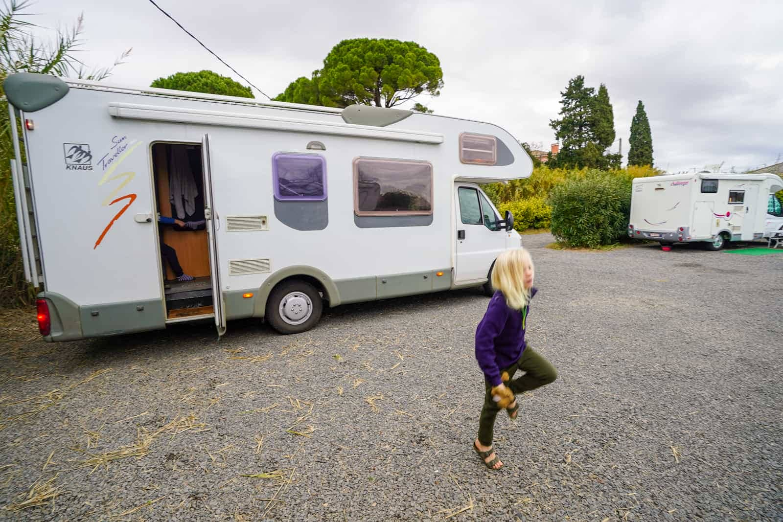 Our first experience of a private motorhome Aire (attached to a private vineyard!).