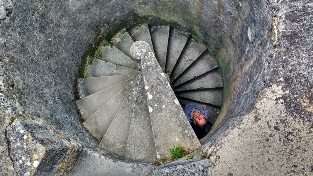 Escalier du château à Mehun-sur-Yèvre, France