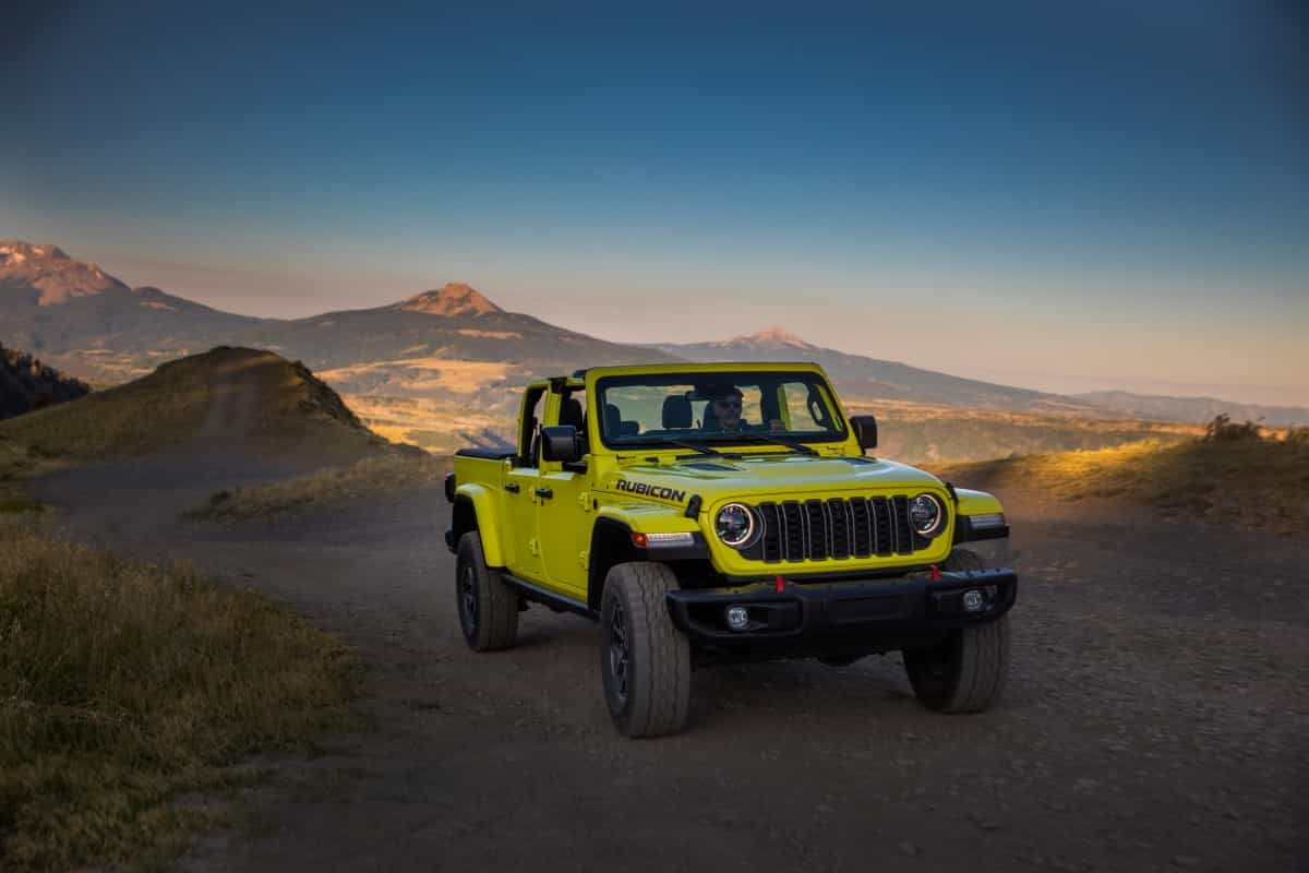 2024 Jeep Gladiator