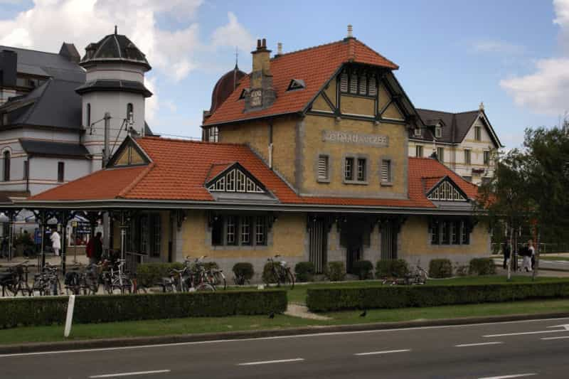 Gare de Tram à Le Coq