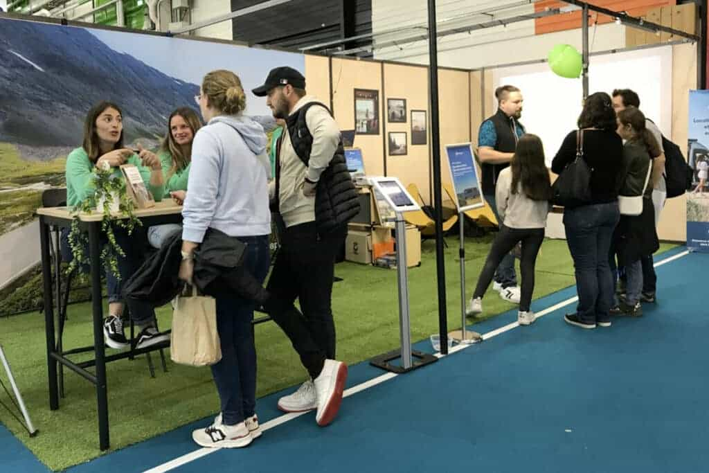 Le stand Yescapa au Salon des véhicules de loisirs 2022