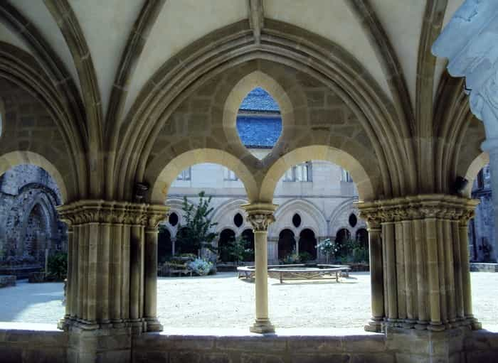 Musée du cloître de Tulle près du Soleil D