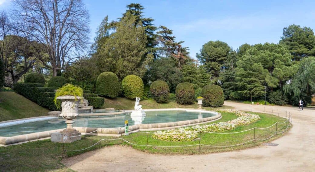 Jardins du Palais Royal de Pedralbes Barcelona été