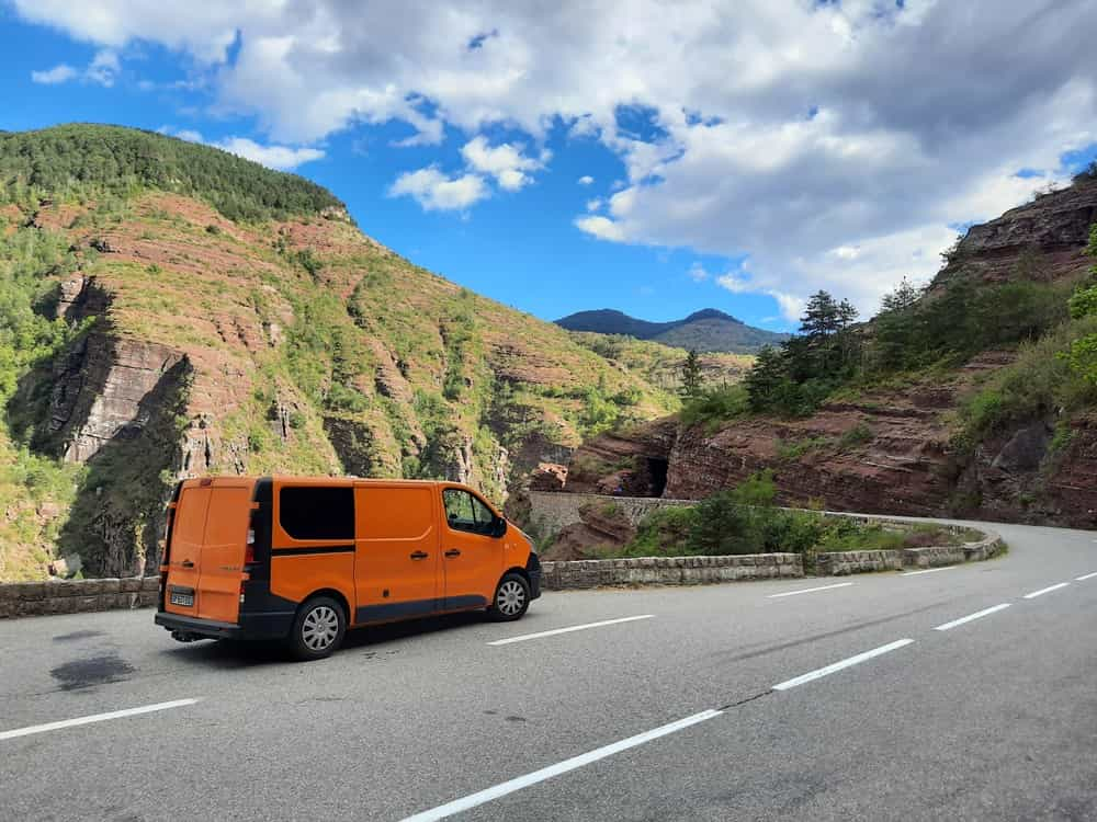 “Potiron”, le Renault Trafic de Coralie et Alexandre