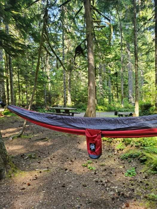 Play-Wild-Hammock-for-Camping