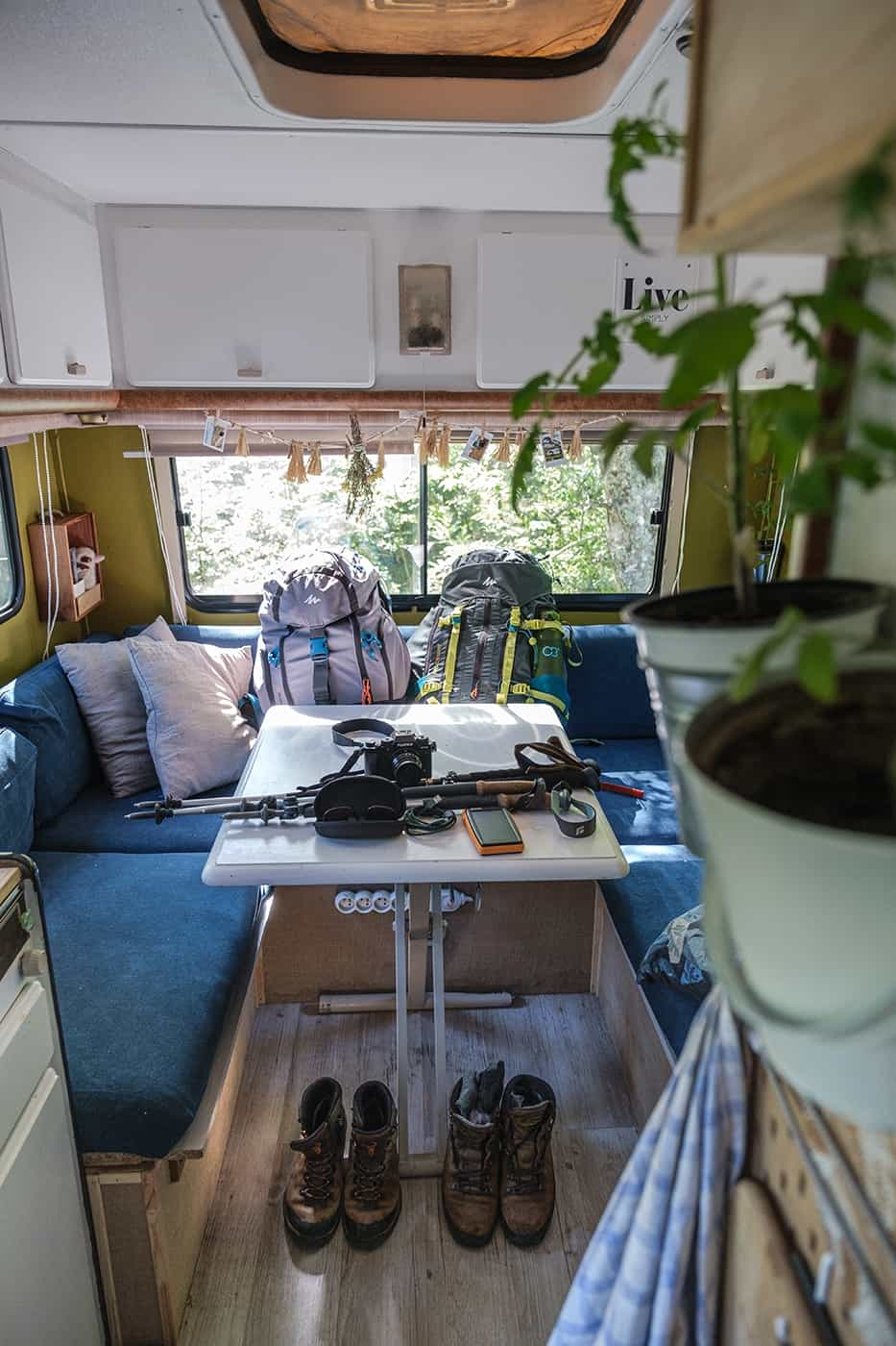 Vanlife : aménagement camping-car panneaux solaires