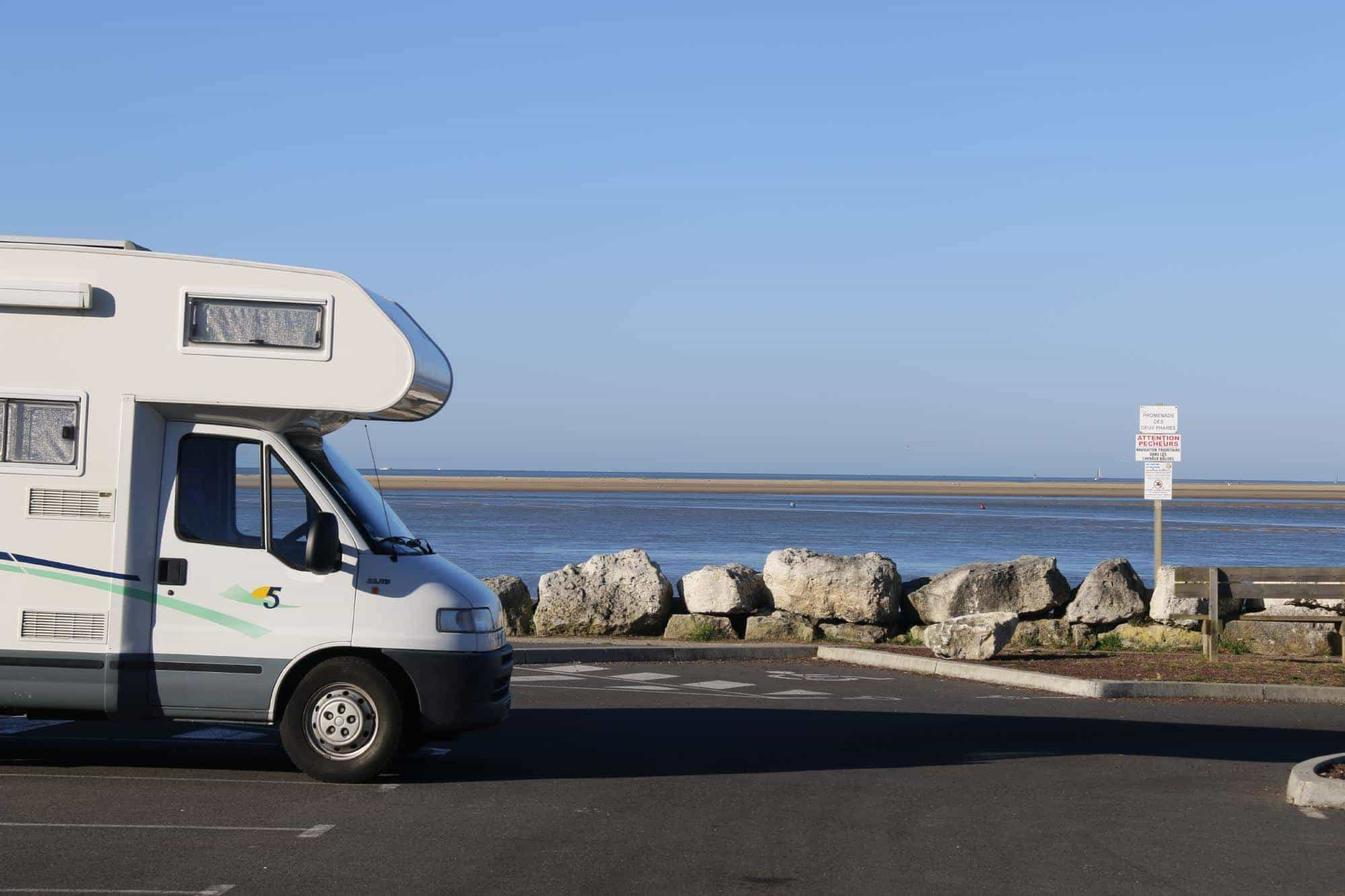 Faut-il créer des aires de services haut de gamme ? Pas sûr...