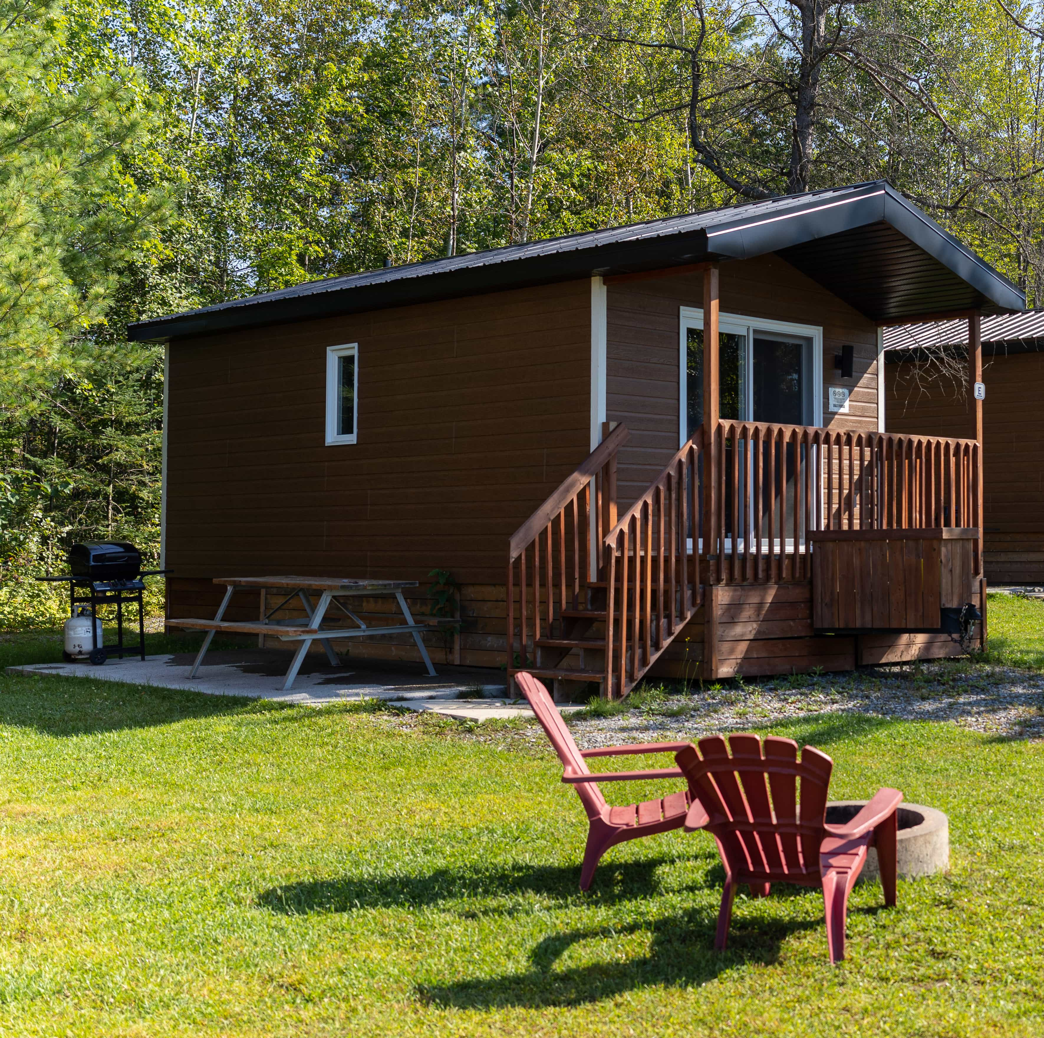 Domaine de la Chute | An RV campsite and chalets