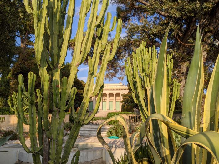 Villa Eilenroc seen from the coast path Cap d