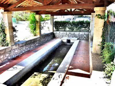 Un lavoir à Vinon-sur-Verdon